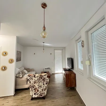 Bortesa Apartment